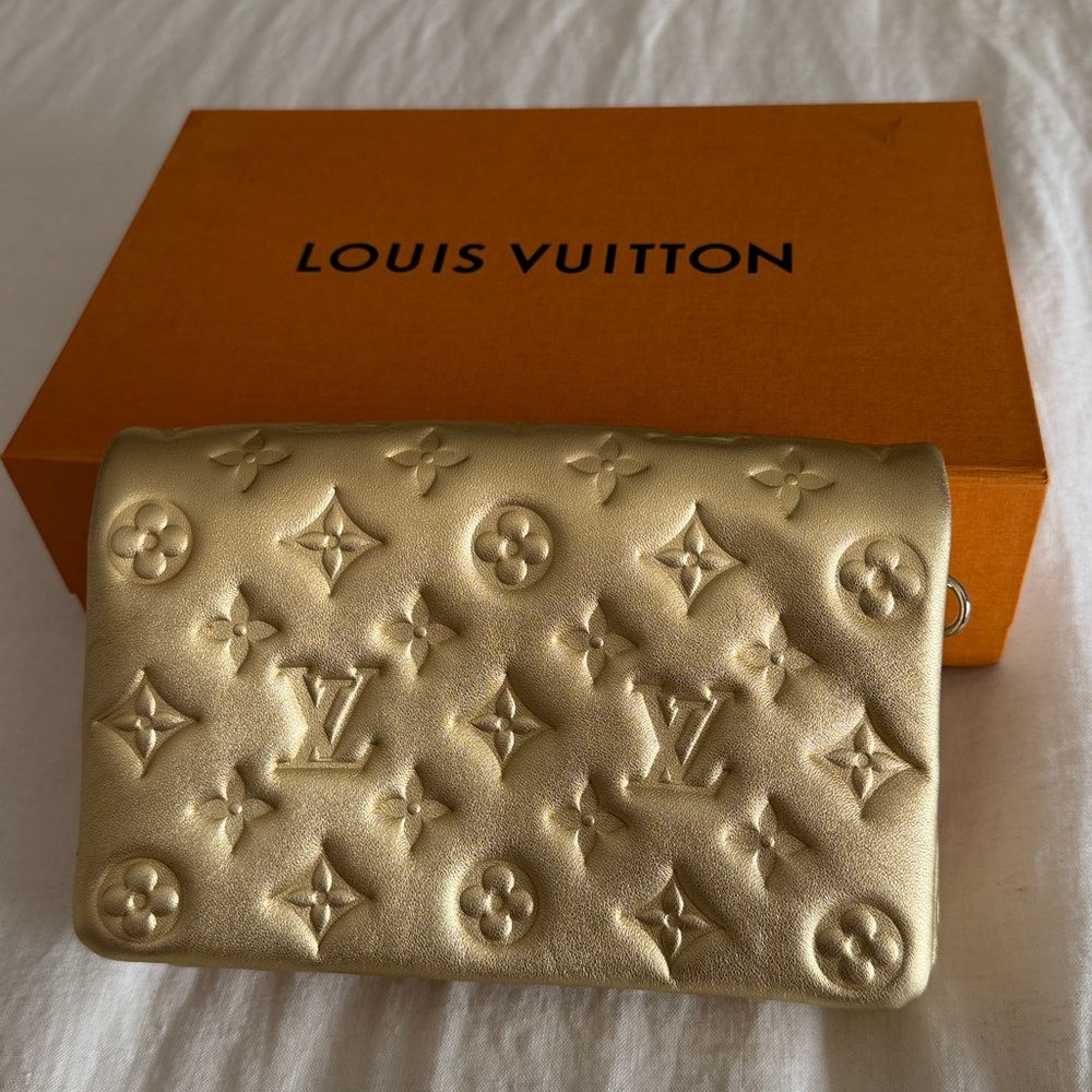 LOUIS VUITTON Lambskin Monogram Pochette Coussin in Gold Excellent Condition